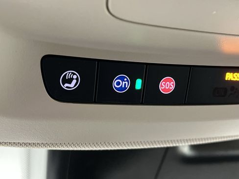 Certified 2023 Buick Envision Preferred w/ Sport Touring Package image 25