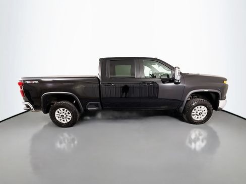 Used 2024 Chevrolet Silverado 2500 LT w/ Convenience Package AWD/4WD image 8