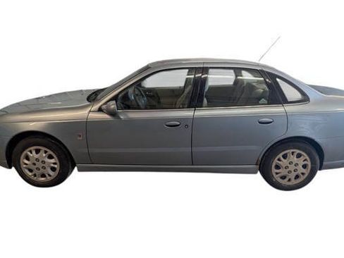 Used 2003 Saturn L-Series L200 FWD image 2