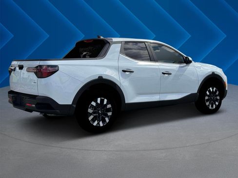 Certified 2025 Hyundai Santa Cruz SE image 11