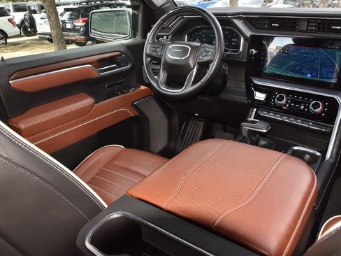 Used 2025 GMC Sierra 1500 Denali Ultimate image 15