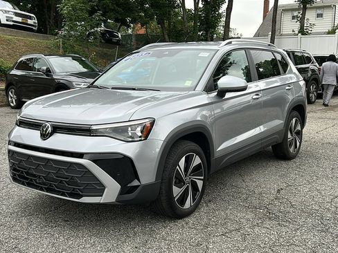 Used 2023 Volkswagen Taos S w/ Driver Assistance Package AWD/4WD image 3