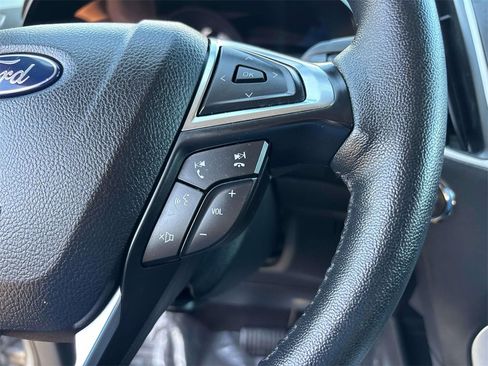 Used 2024 Ford Edge SEL image 19