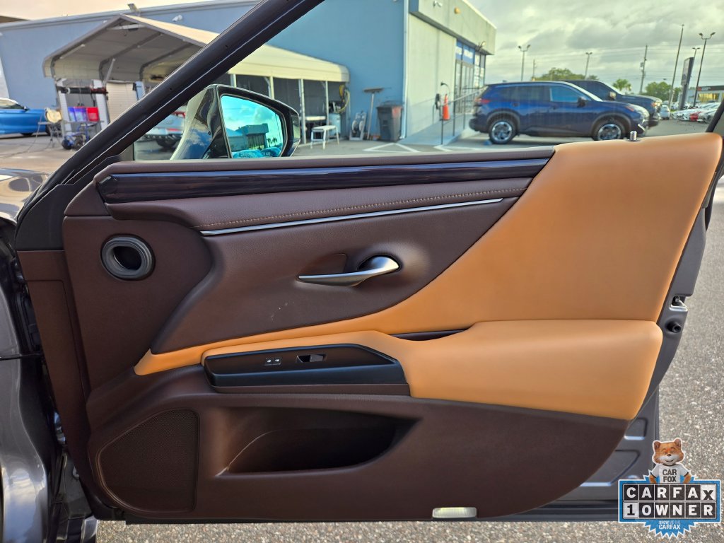 Used 2020 Lexus ES 300h w/ Premium Package FWD image 58