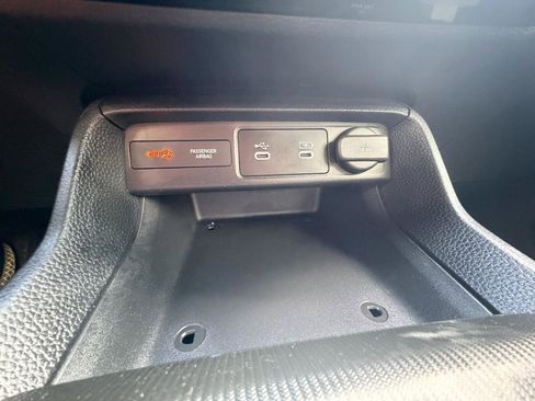 Used 2025 Honda Civic Sport image 22