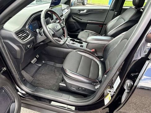 Certified 2024 Ford Escape ST-Line w/ Tech Pack #1 AWD/4WD image 15