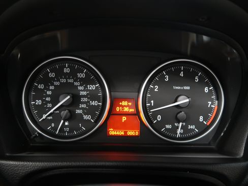 Used 2013 BMW 335i Convertible RWD image 22