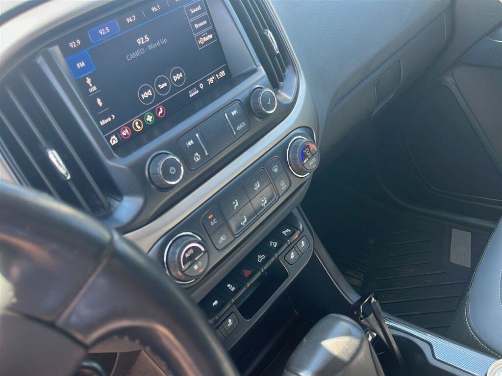 Used 2020 Chevrolet Colorado Z71 RWD image 3