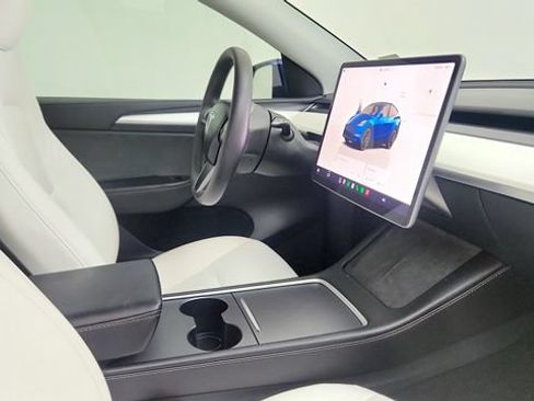 Used 2023 Tesla Model Y Performance AWD/4WD image 50