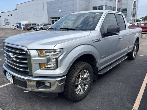 Used 2016 Ford F150 XLT w/ Equipment Group 302A Luxury AWD/4WD image 4