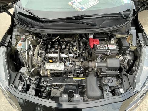 Used 2024 Nissan Versa SR FWD image 27