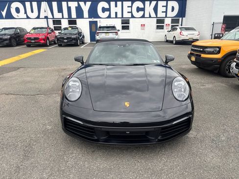 Used 2022 Porsche 911 Carrera image 3