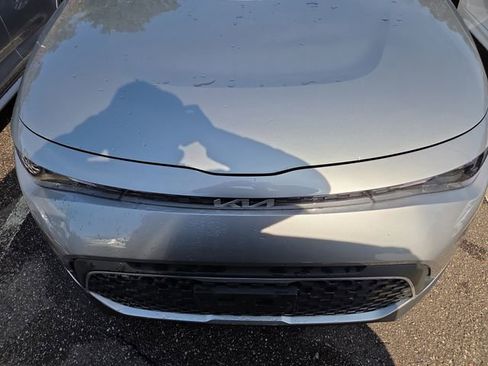 Used 2025 Kia Soul LX image 8