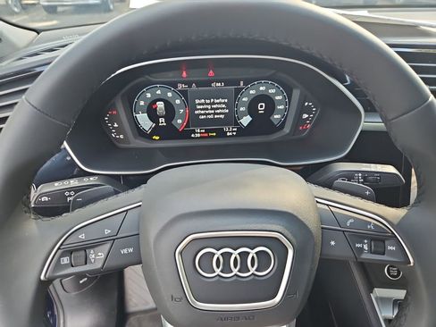 New 2025 Audi Q3 2.0T Premium image 11