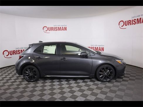 Used 2025 Toyota Corolla XSE image 12