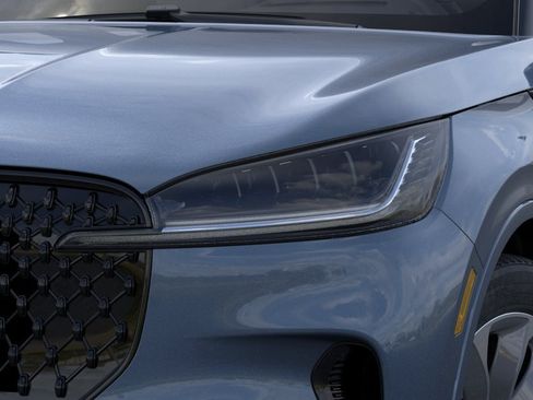 New 2026 Lincoln Aviator 2WD w/ Jet Appearance Package image 18