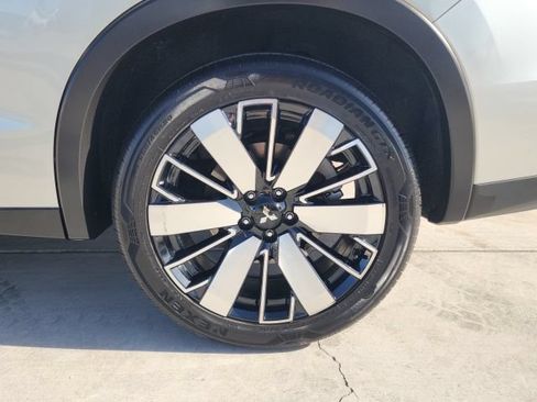 Used 2025 Mitsubishi Outlander SE AWD/4WD image 17