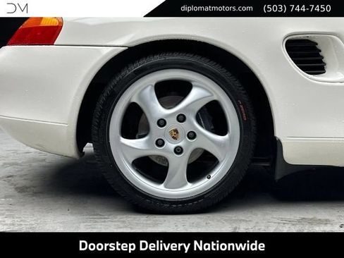 Used 2000 Porsche Boxster RWD image 34