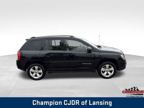 Used 2012 Jeep Compass Latitude AWD/4WD image 11