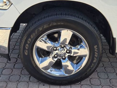 Used 2019 RAM 1500 Big Horn image 12