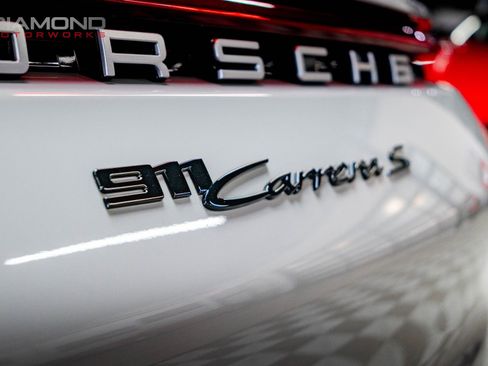 Used 2024 Porsche 911 Carrera S image 6