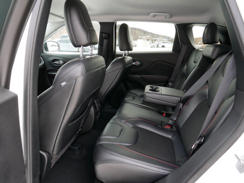 Certified 2021 Jeep Cherokee Trailhawk image 35