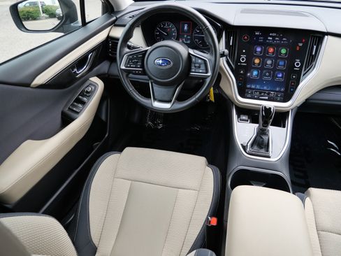 Used 2024 Subaru Outback Premium AWD/4WD image 9