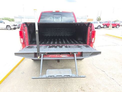 Certified 2019 Ford F150 Lariat w/ Equipment Group 502A Luxury AWD/4WD image 17