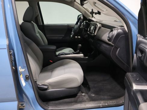 Used 2019 Toyota Tacoma SR5 image 22
