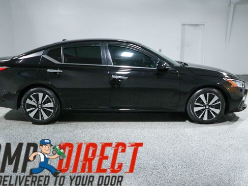 Used 2022 Nissan Altima 2.5 SV FWD image 6