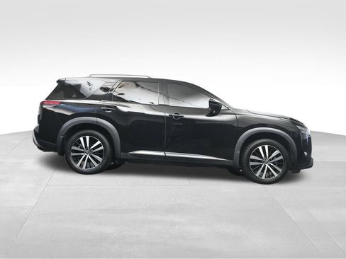 Used 2024 Nissan Pathfinder Platinum w/ Cargo Package AWD/4WD image 30