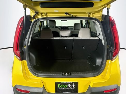 Used 2020 Kia Soul LX FWD image 26
