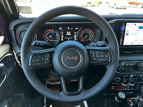 Used 2026 Jeep Wrangler Unlimited Rubicon AWD/4WD image 21