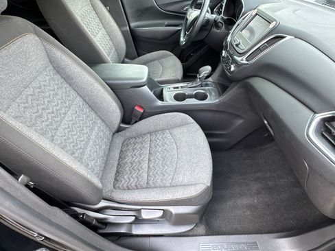 Used 2024 Chevrolet Equinox LT AWD/4WD image 12