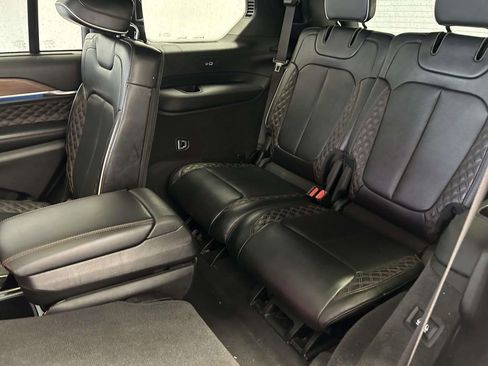 Used 2023 Jeep Grand Cherokee L Summit w/ Rear Seat Video Group I AWD/4WD image 17