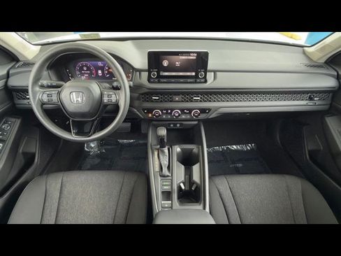 Certified 2025 Honda Accord SE image 19