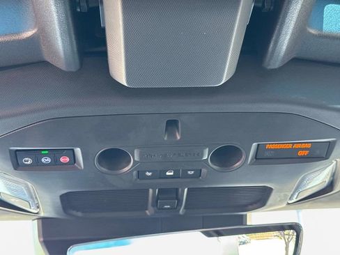Used 2025 GMC Hummer EV 3X w/ LPO, Illumination Package AWD/4WD image 23