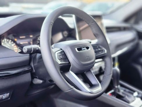 New 2025 Jeep Compass Limited w/ Sun & Sound Group image 19