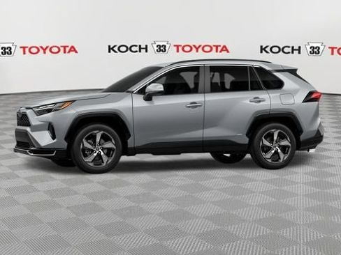 New 2025 Toyota RAV4 SE image 3