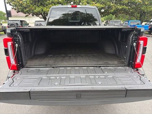 Used 2026 Ford F250 Platinum w/ Platinum Plus Package AWD/4WD image 14