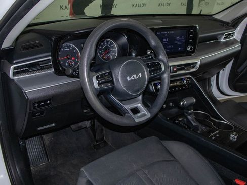 Used 2022 Kia K5 LXS FWD image 5