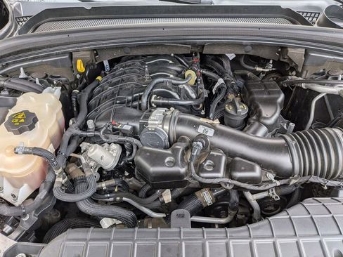 Used 2022 Jeep Grand Cherokee Limited AWD/4WD image 31