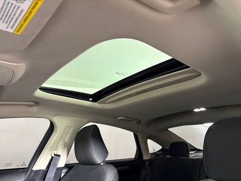 Certified 2020 Ford Fusion SE AWD/4WD image 25
