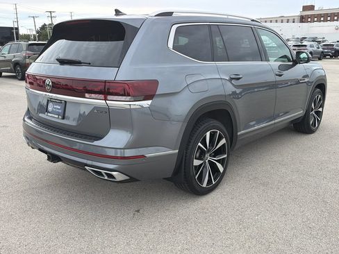 Certified 2024 Volkswagen Atlas SEL Premium R-Line AWD/4WD image 6