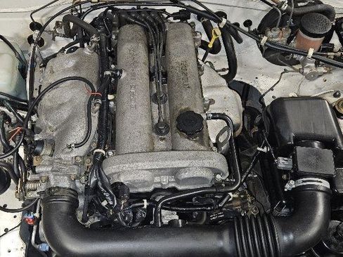 Used 1999 MAZDA MX-5 Miata image 9