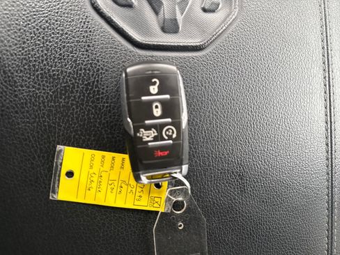 Used 2025 RAM 1500 Laramie image 26