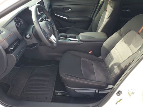 Used 2023 Nissan Sentra SR image 5