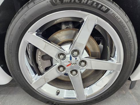 Used 2007 Chevrolet Corvette Coupe w/ Preferred Equipment Group image 40