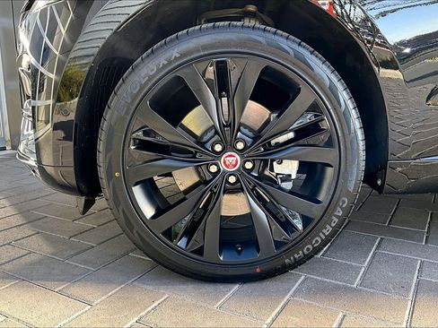 Used 2021 Jaguar F-PACE S image 9