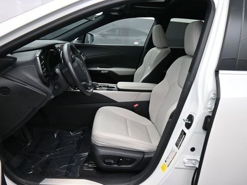 Used 2024 Lexus RX 350 Premium w/ Convenience Package image 25